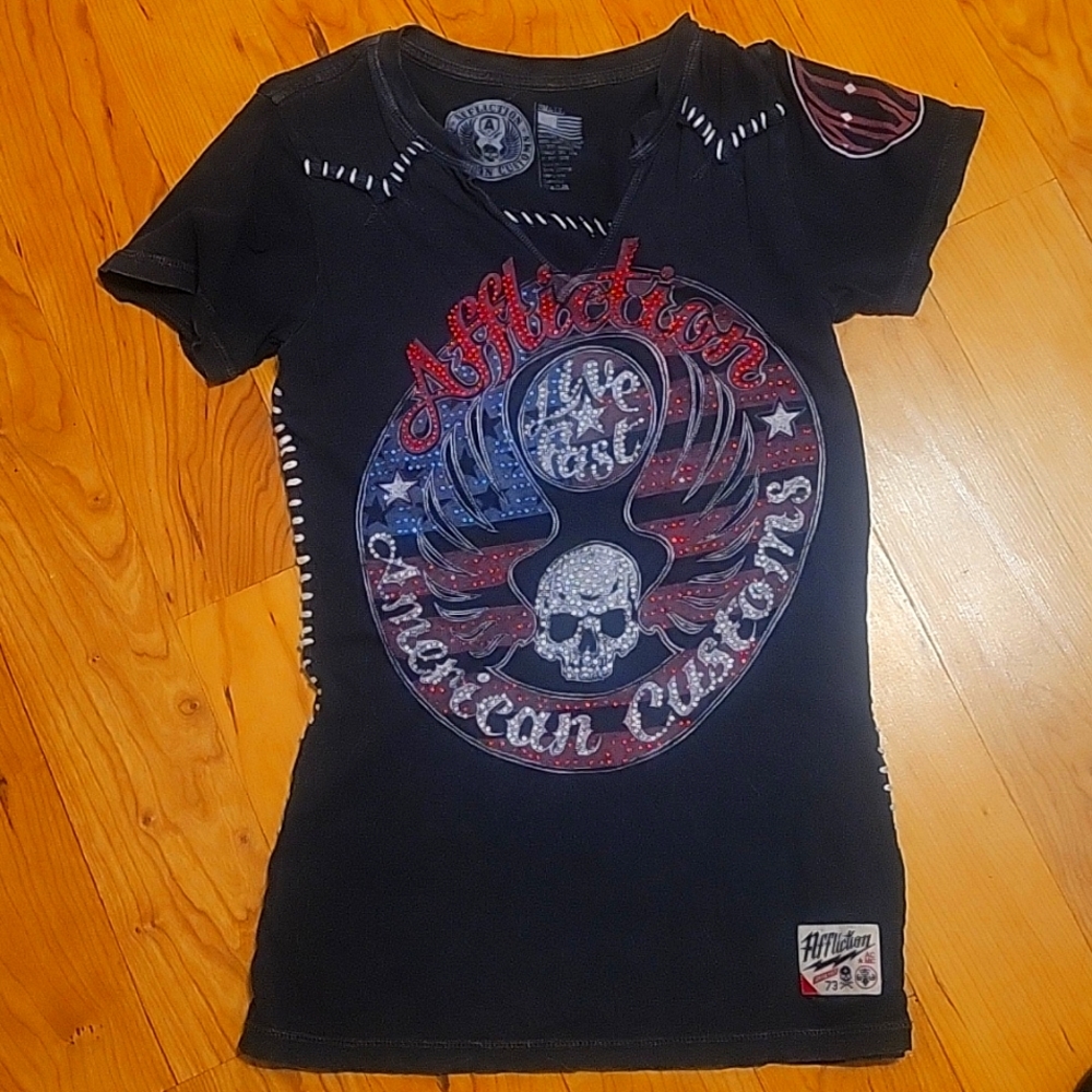 Women's sz S affliction tshirt